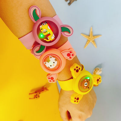 Goede prijs. Ultraveilige muggenwerende armbanden voor de bescherming van het gezin - natuurlijke Citronella en citroen eucalyptus olie geïnduceerde siliconen armbanden. Niet-toxische, DEET-vrije insectenverdediging die 7 dagen duurt. Leuke cartoon. online