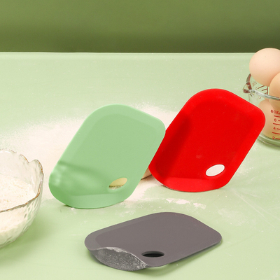 Goede prijs. Voedingsmiddelenkwaliteit Silicone deegskraper Praktische bankskraper Multifunctioneel Voor broodtaart online