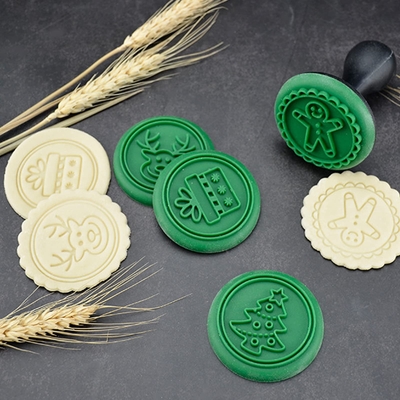 Goede prijs. Silikon kerstkoekjes snijmachines Stempels, 3D kerstkoekjes malen, schattig kerst ontworpen koekjes bakgereedschap online