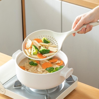 Silicone strainer scoop colander gesloten pasta lepel hittebestendig 600 ° F gesloten ladle lepel voor keuken kookgereedschap