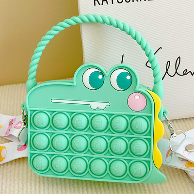 Goede prijs. Bpa gratis cartoon siliconen potlood voor kinderen schouder handtas crossbody handtas kerst cadeautjes verjaardag potlood case online