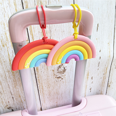 Goede prijs. Kleurrijke tekenfilmpjes Regenboog Silicone bagage tag Voor koffers Baggage bagage Reis tags Identificatoren online