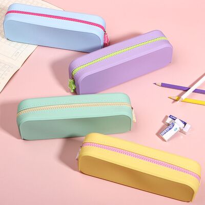 Goede prijs. Ronde siliconen pennenbakje 14,5x11x4cm Lichtgewicht 110g Duurzame draagbare opbergtas voor kantoor, school en kunstbenodigdheden online